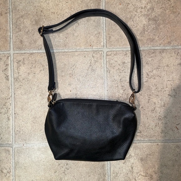 Imoshion Handbags - Black Leather Imoshion Shoulder Bag